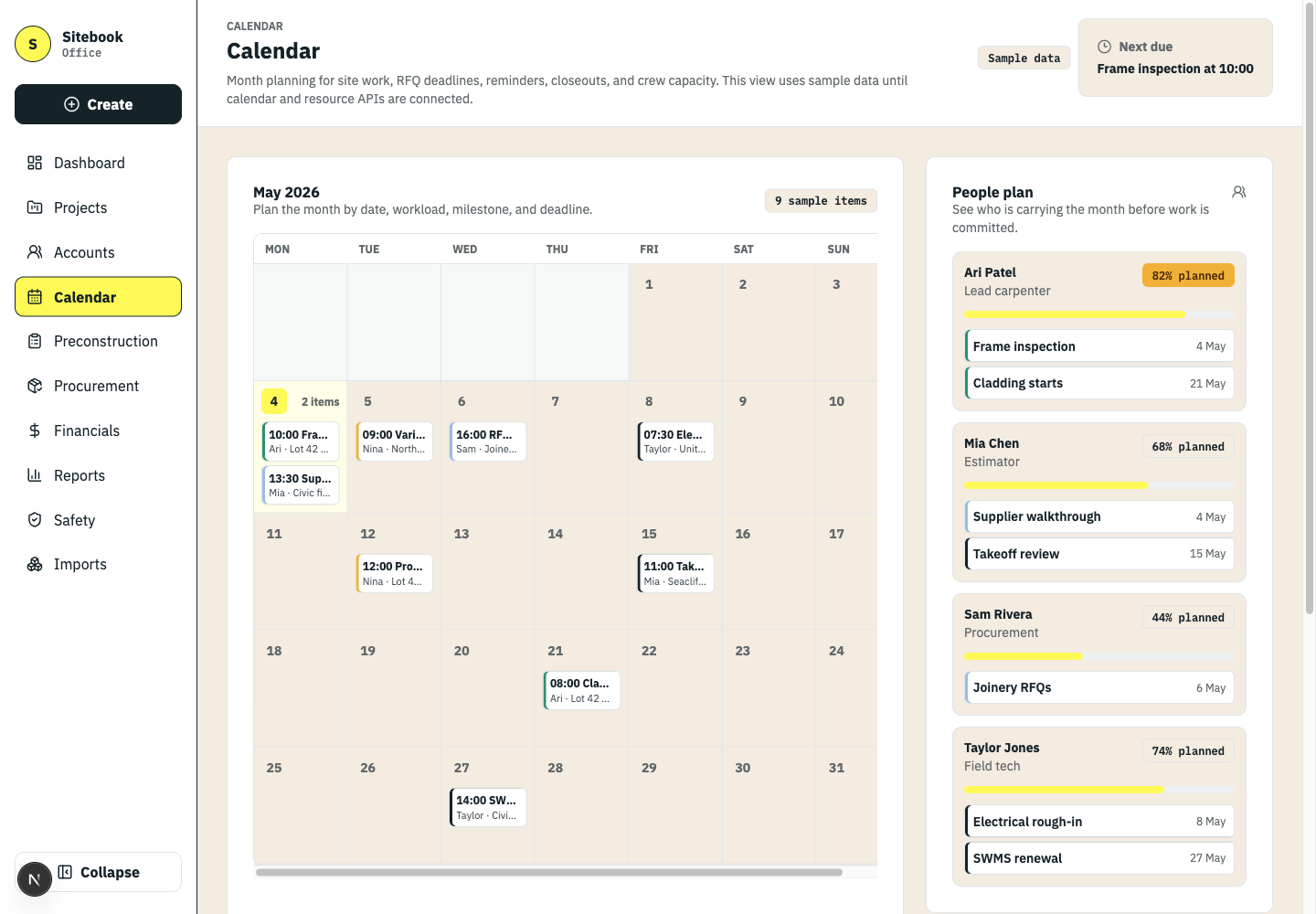 Footing calendar view with multi-tech People plan panel